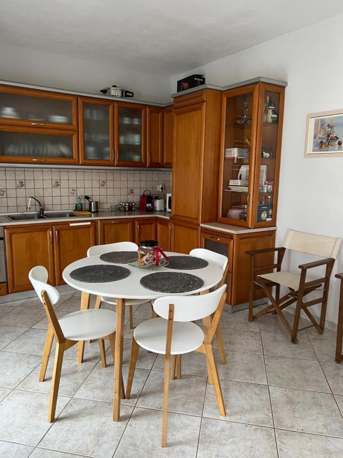 Apartment Efi Nea Peramos  Luaran gambar